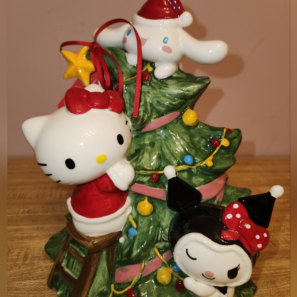 BLUE SKY HELLO KITTY and FRIENDS DECORATING THE TREE FIGURINE - Picture 6 of 9